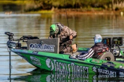 Abu Garcia Adrian Avenas Fantasista Premier / REVO4 Rocket LH Frog Casting Combo -Fishing Supplies Store adrian avenas abu garcia fnpc73 7 revo4 rocket l frog casting combo 12773.1651242879