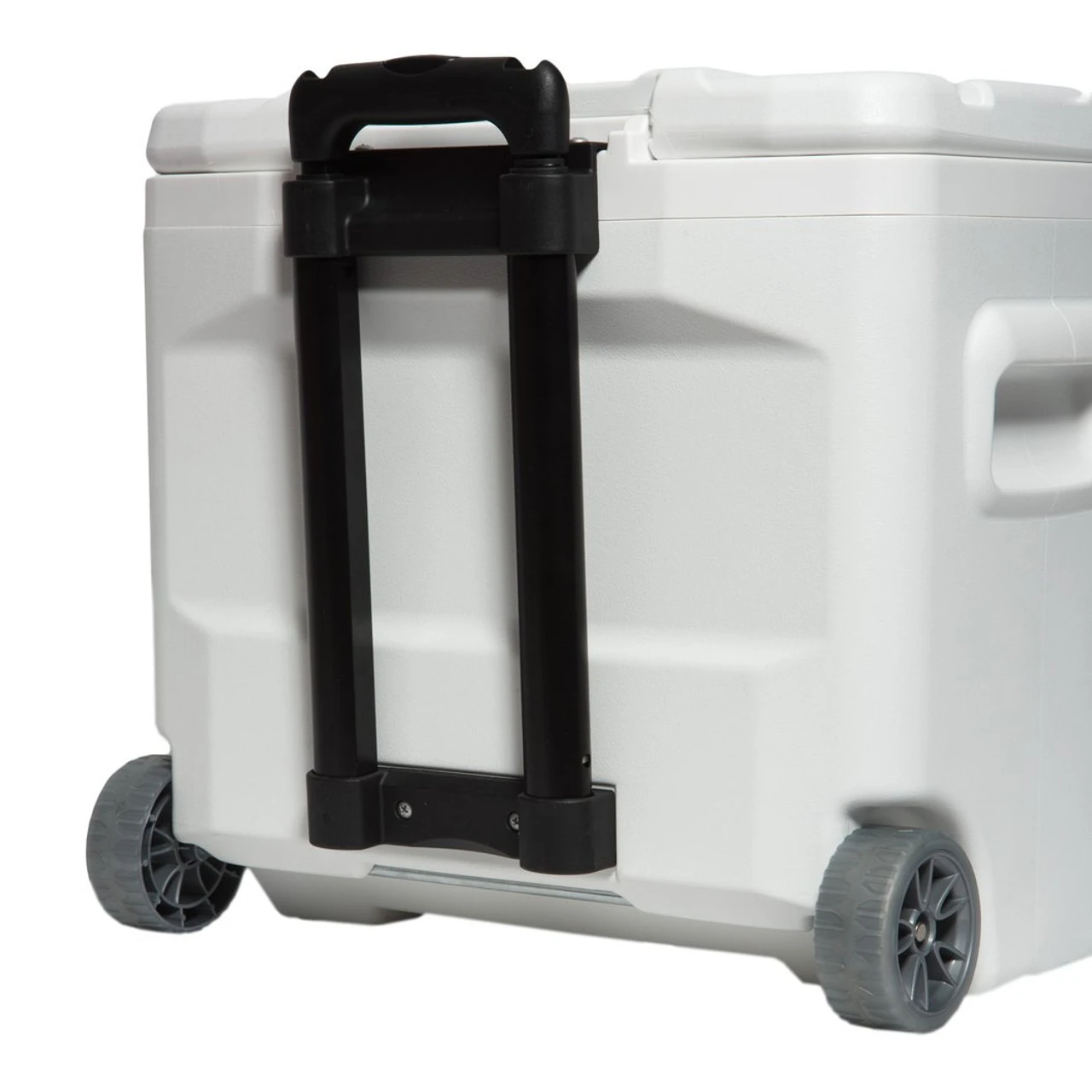 Igloo Marine Ultra Quantum 28 Quart Roller Cooler 4 Igloo Marine Ultra Quantum 28 Quart Roller Cooler - Image 4